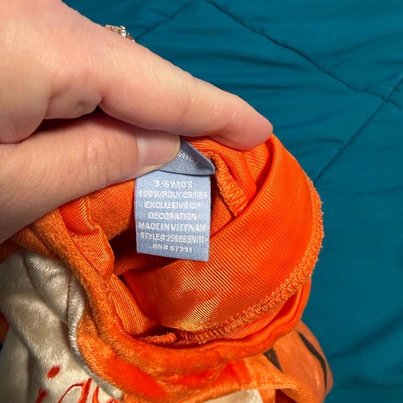 Baby tigger Costume 3-6 months - Picture 3 of 4